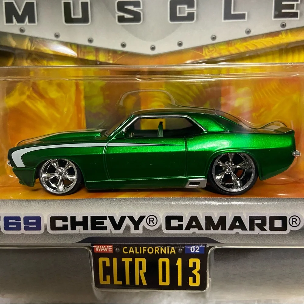 Jada Toys Dub City BigTime Muscle 69 Chevy Camaro 1:64 Metallic Green Nostalgia